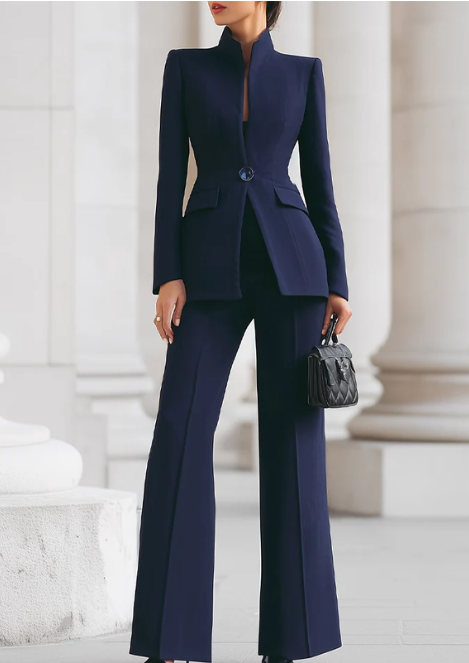 Navy Blue Blazer And Trousers 2-Piece Suit