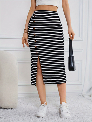 Summer Black And White Striped Knitted Skirt