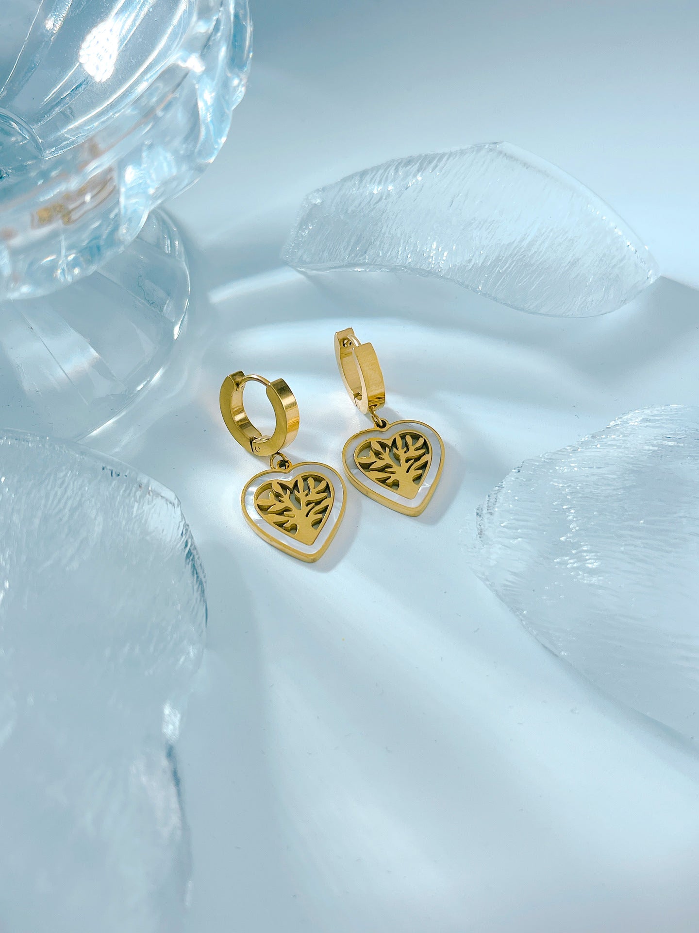 Retro Love French Evergreen Design Earrings
