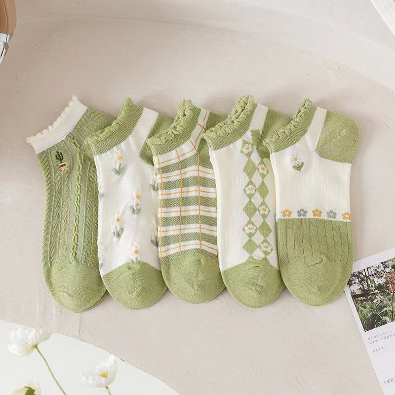 Women's Autumn And Winter Style Low-top Spring And Autumn Socks
