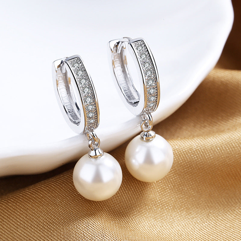 Women's Simple And Fresh Sweet Retro Eardrops