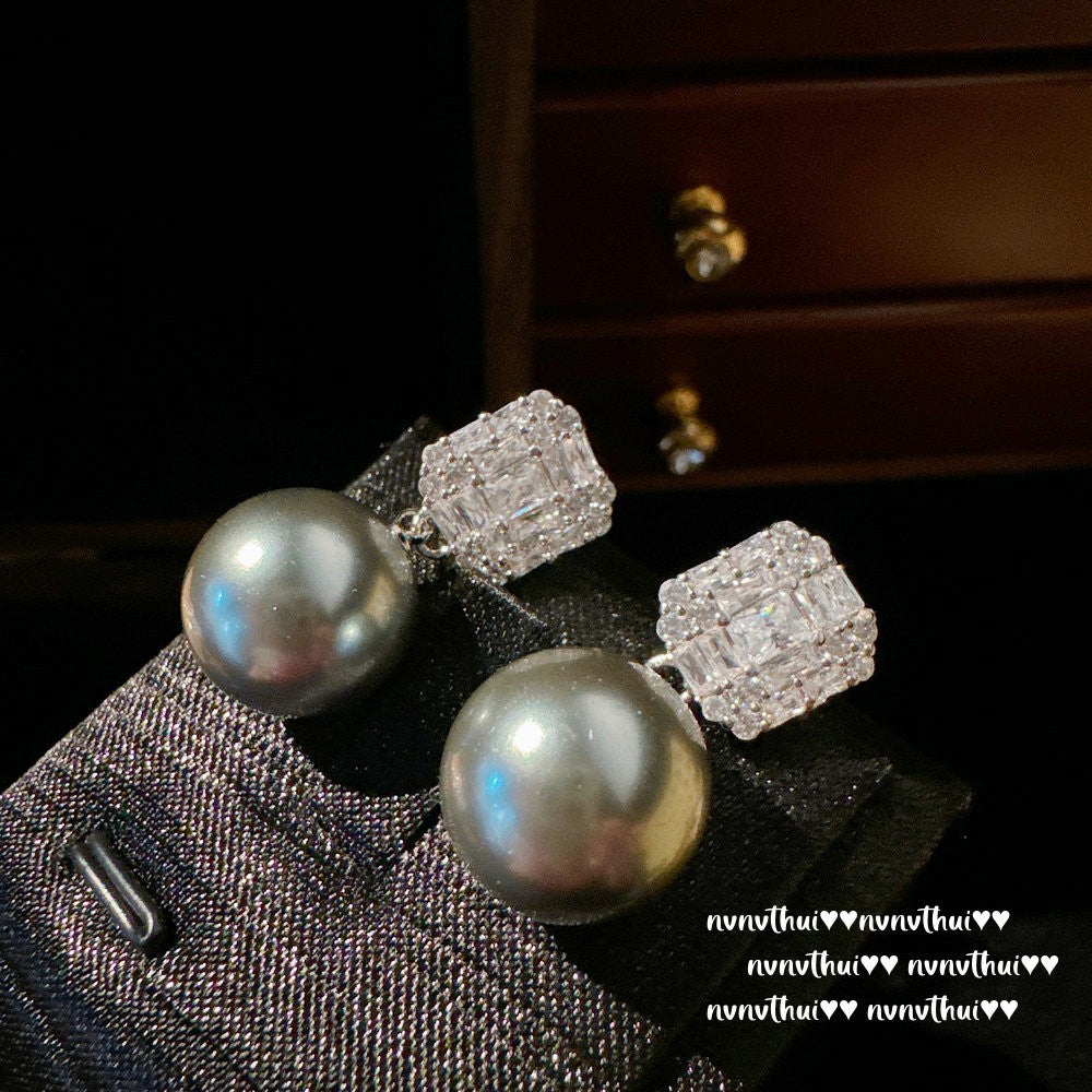 370341586-2