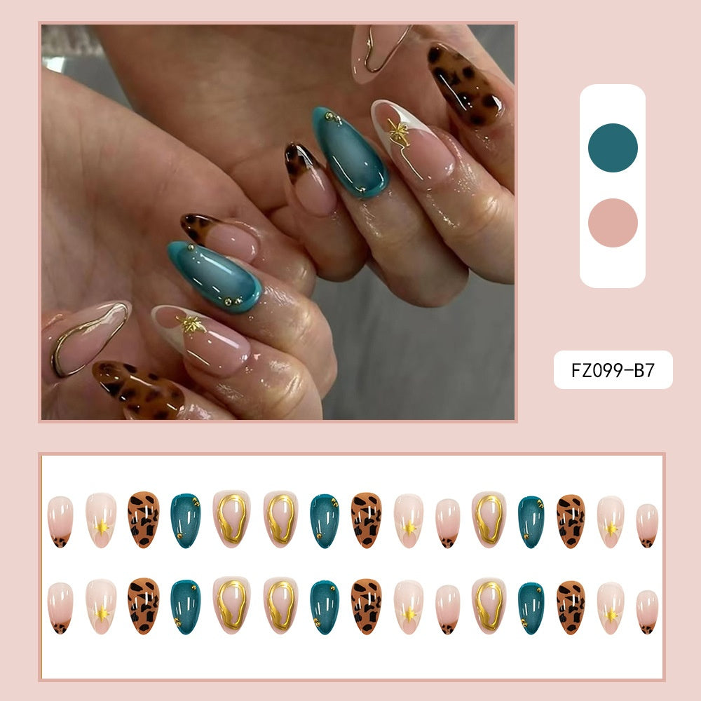 Best-selling Leopard Print French Manicure
